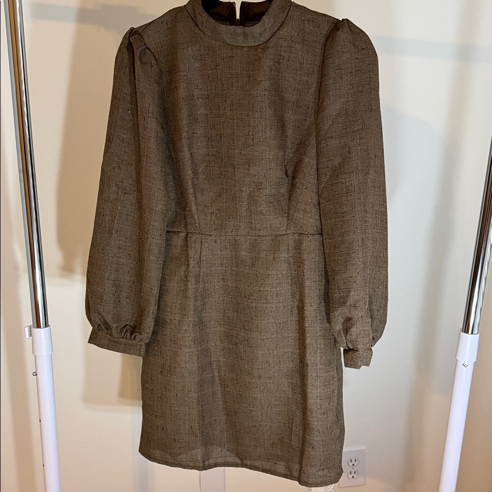 Chic Long-Sleeve Brown Dress. Brand new!